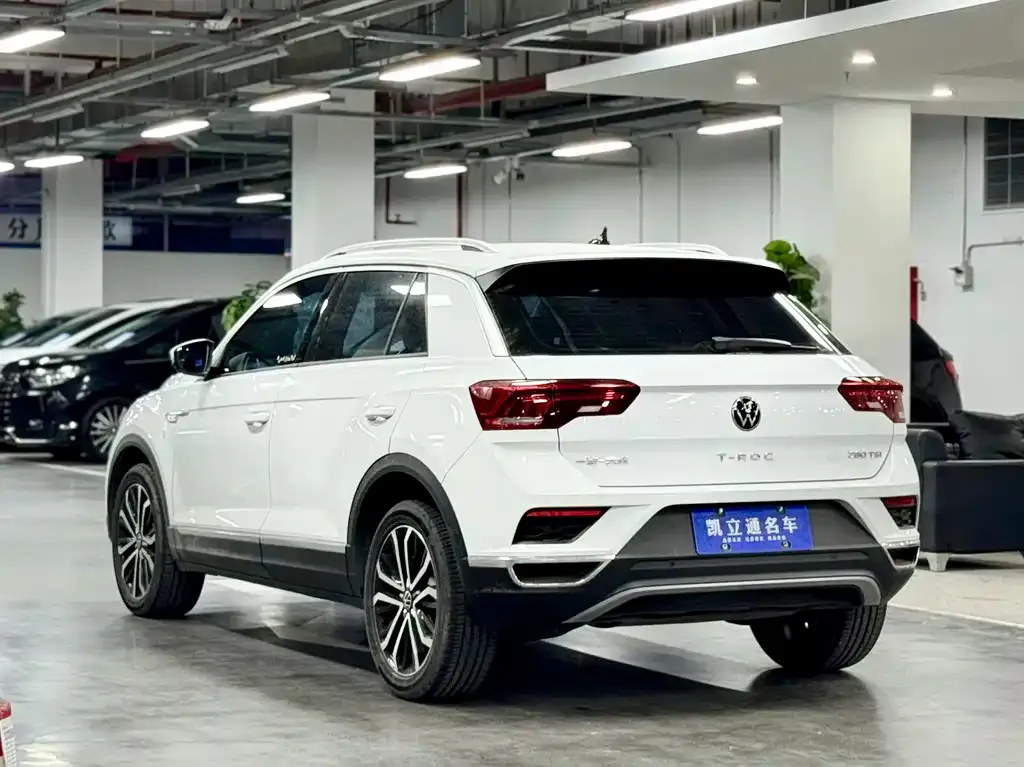 Volkswagen T-Roc — фото 3