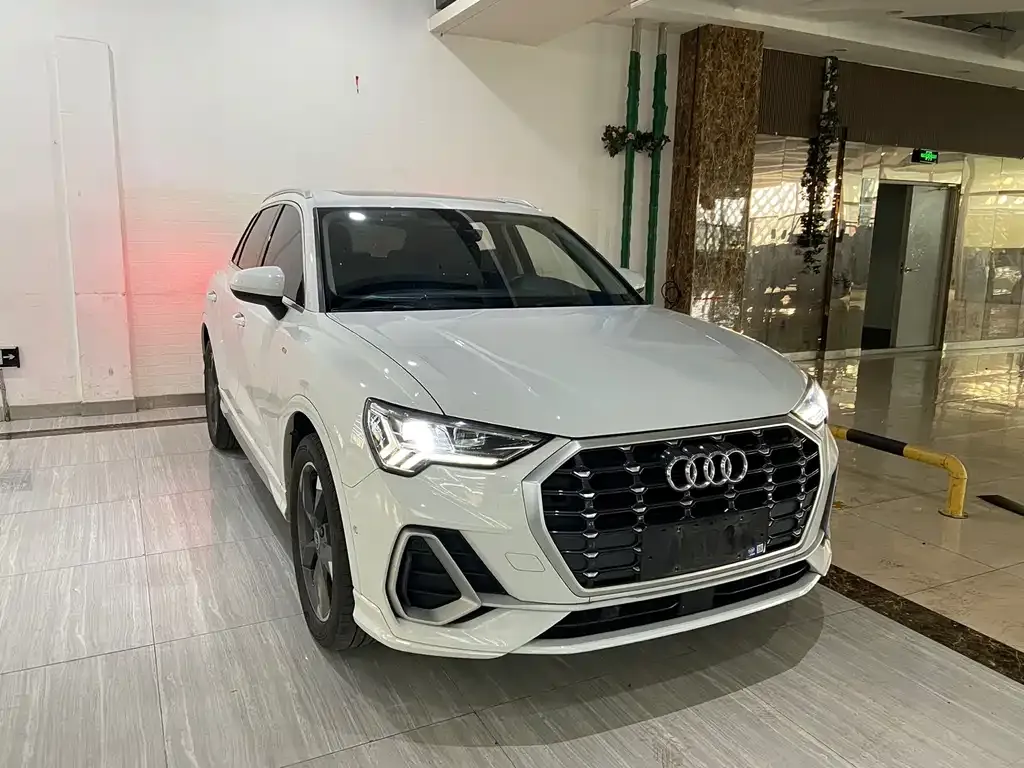 Audi Q3 — фото 2