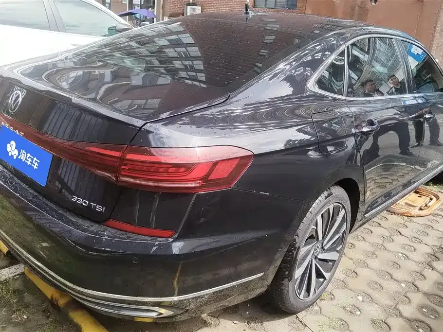 Volkswagen Passat — фото 5