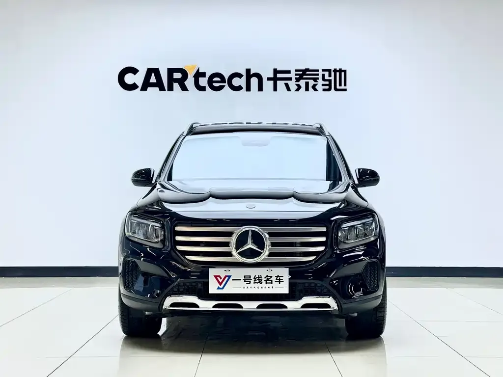 Mercedes-Benz GLB — фото 1