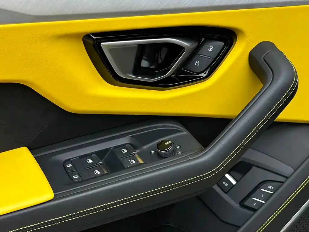 Lamborghini Urus — фото 6