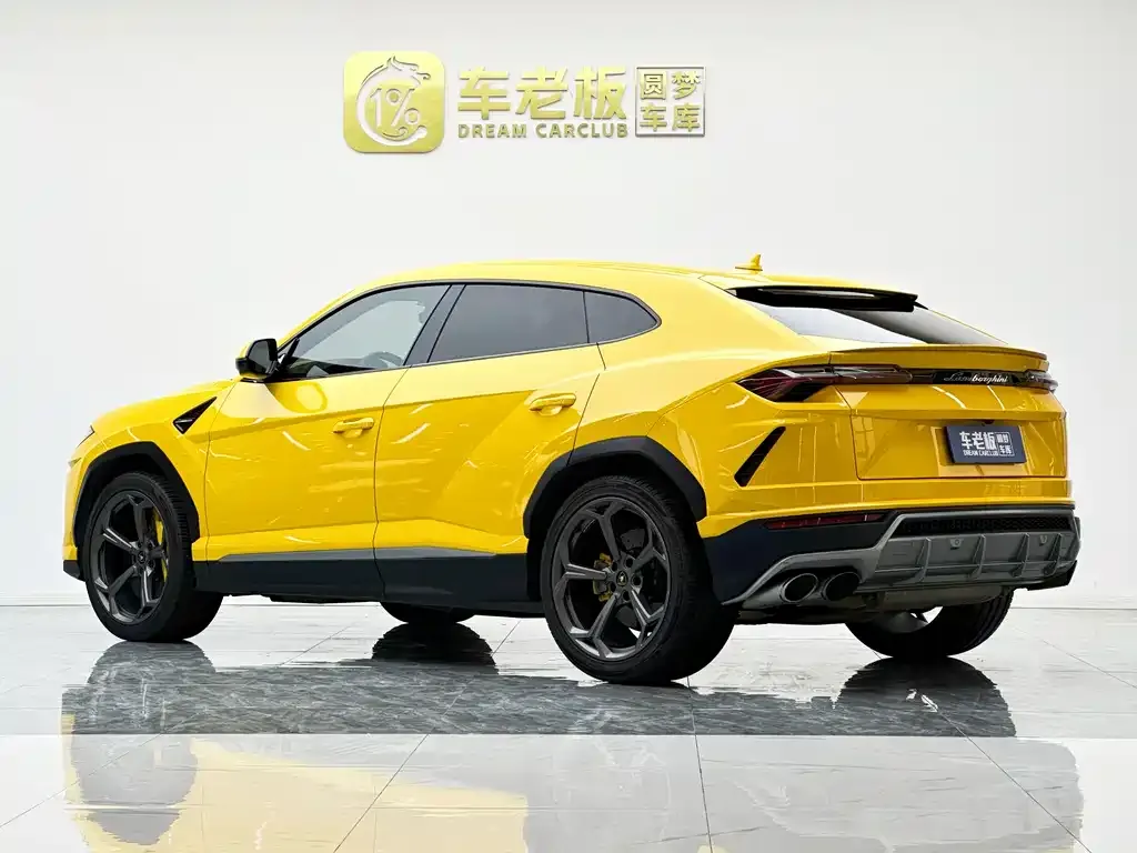 Lamborghini Urus — фото 8