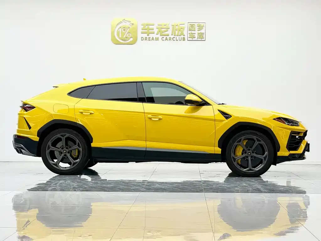 Lamborghini Urus — фото 10
