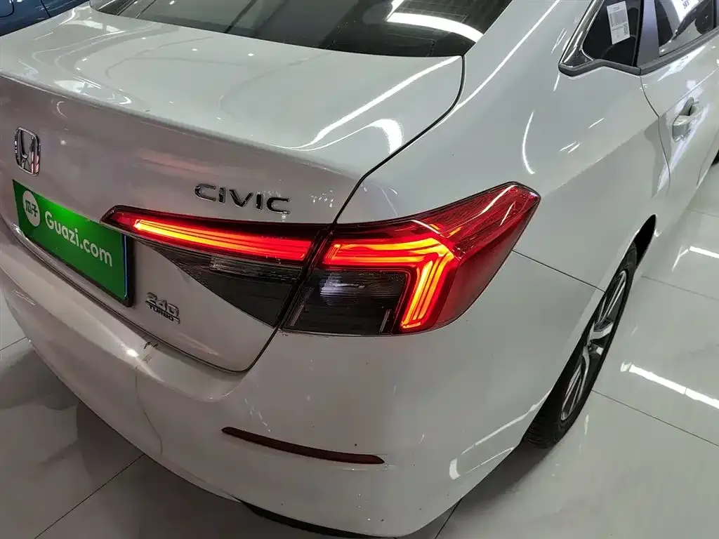 Honda Civic — фото 2