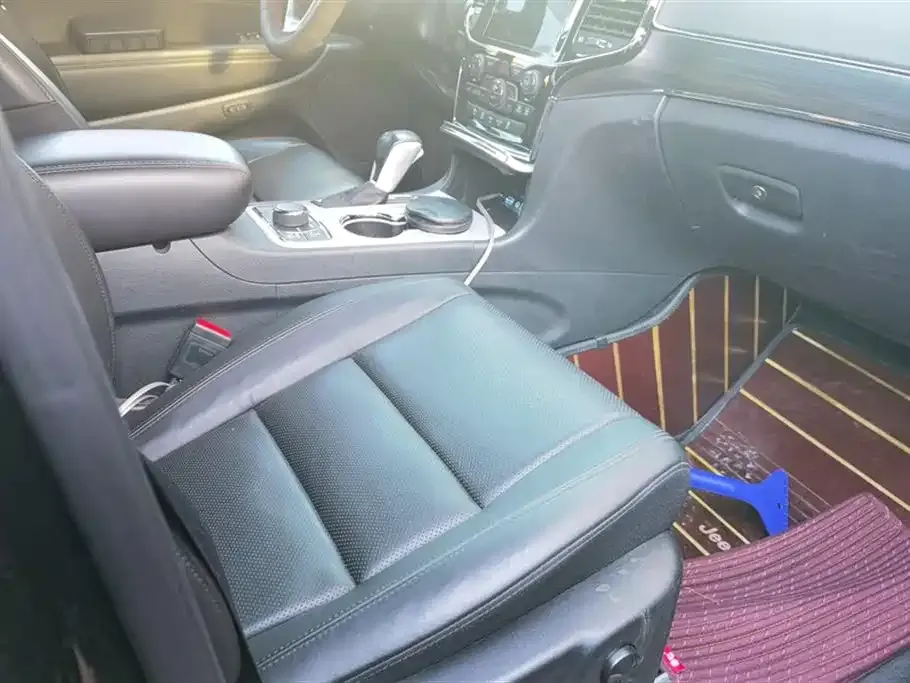 Jeep Grand Cherokee (Import) 2022 из CN, фото 6