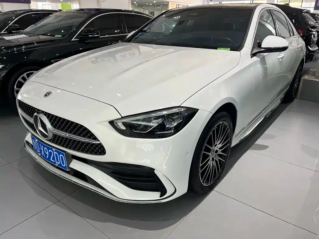Mercedes-Benz C-Class — фото 1
