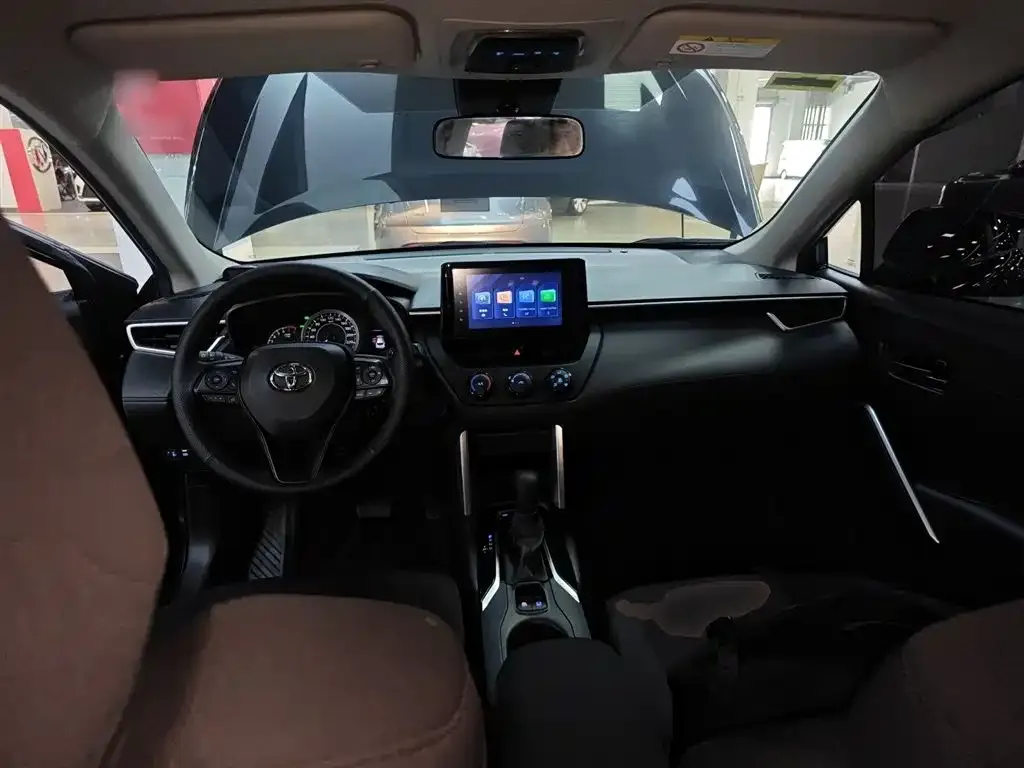 Toyota Corolla Cross — фото 3