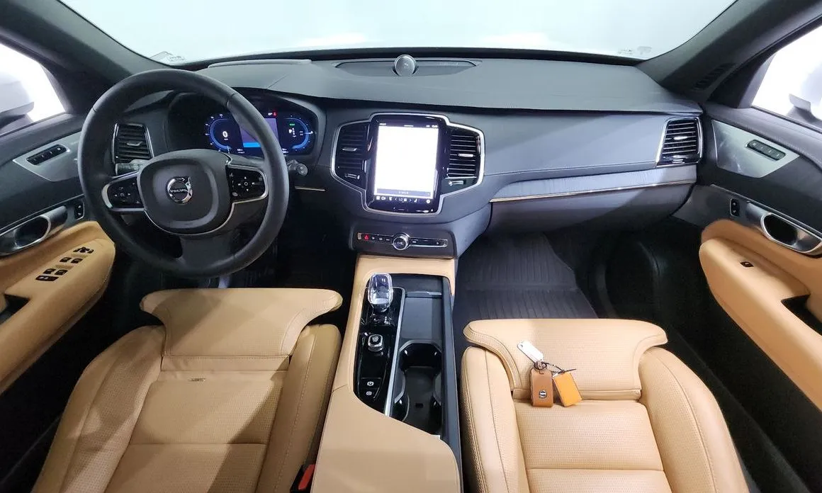 Volvo XC90 2024 из KR, фото 8