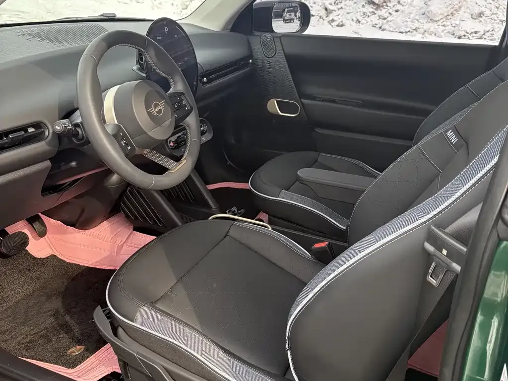 MINI Cooper EV 2024 из CN, фото 6