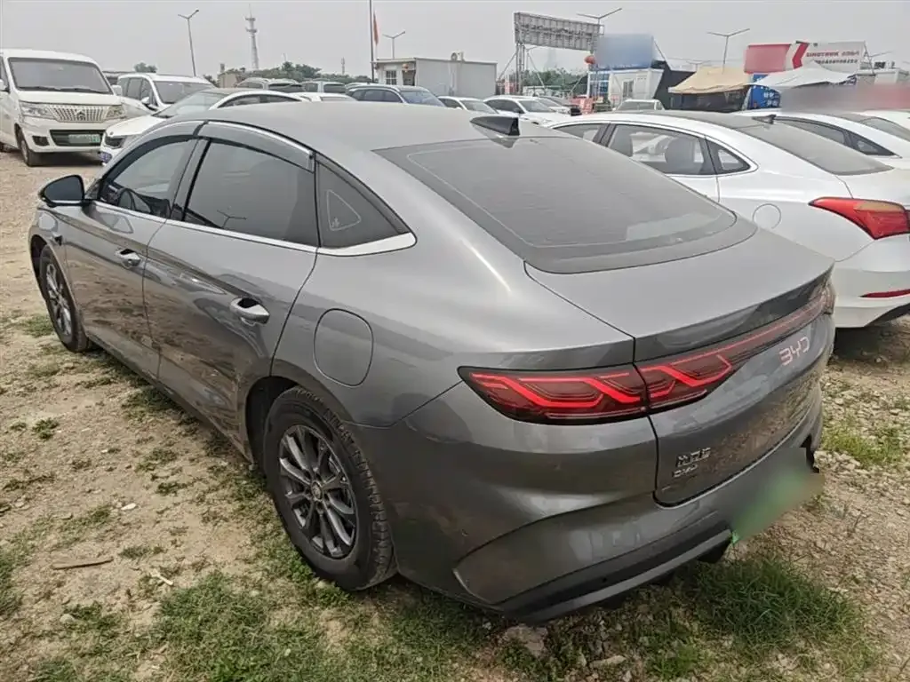 BYD Qin L — фото 5