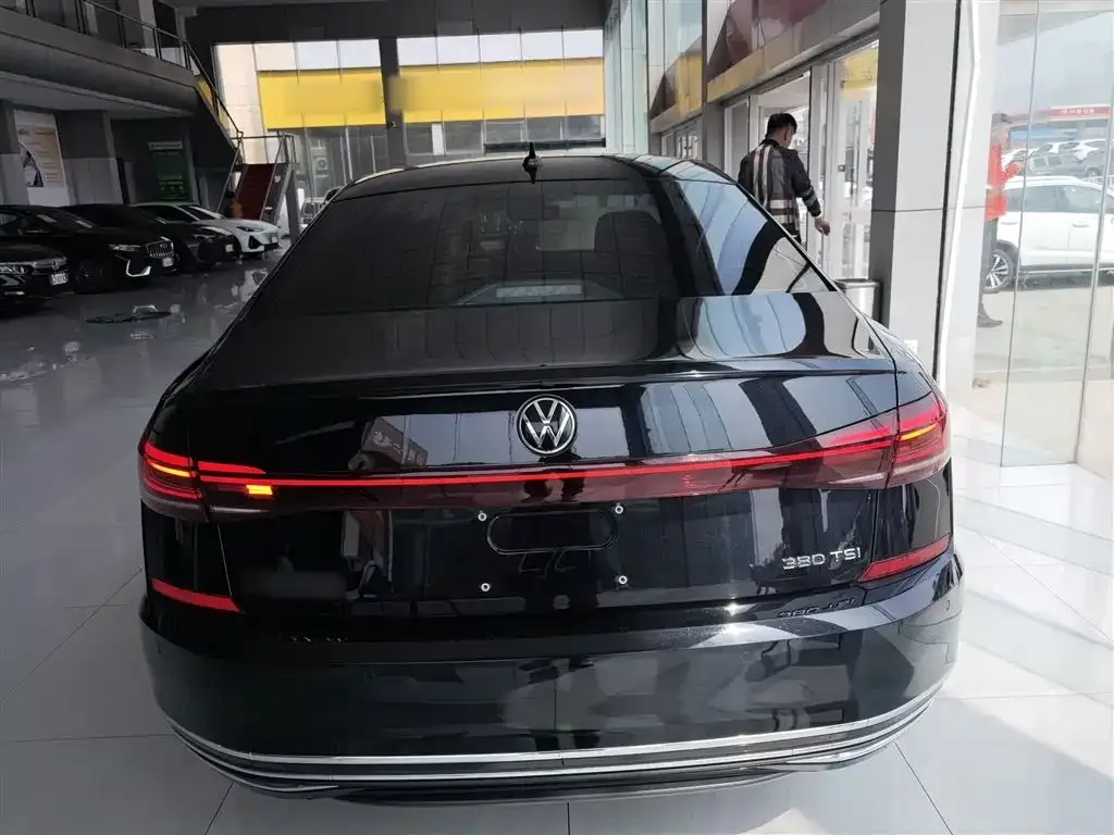 Volkswagen Passat — фото 7