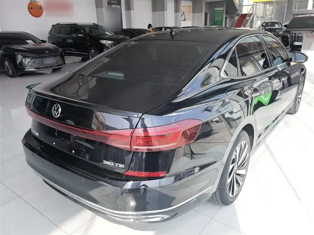 Volkswagen Passat — фото 6