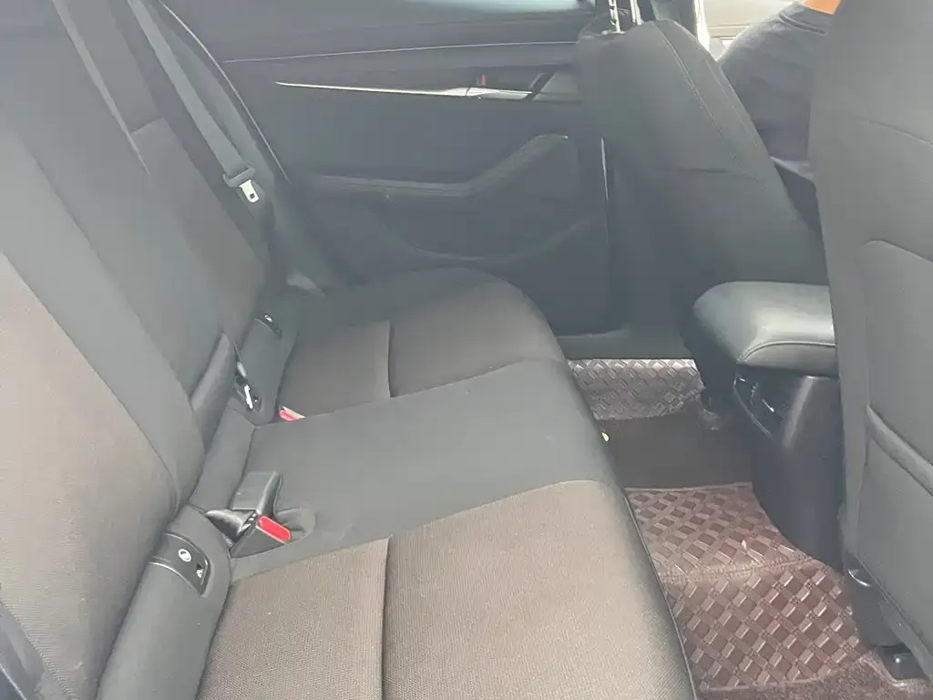 Mazda 3 Axela 2021 из CN, фото 2