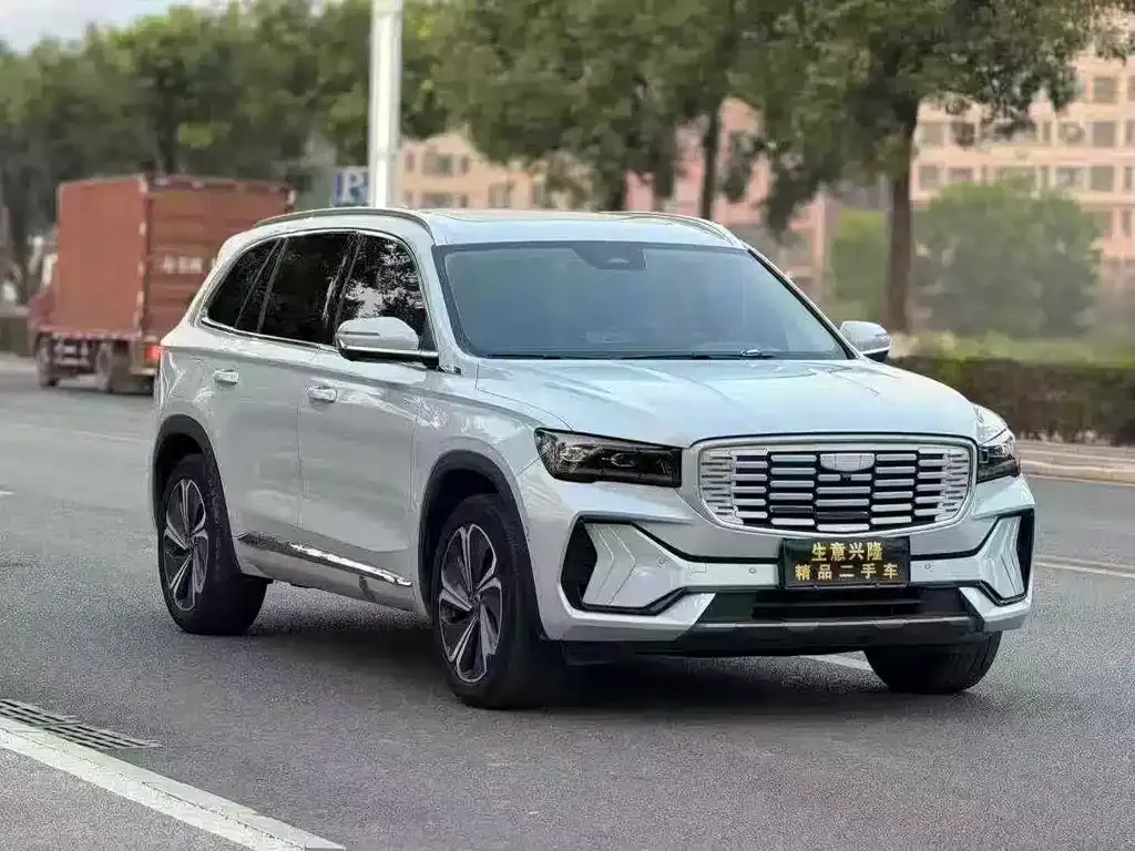 Geely Xingyue L — фото 4