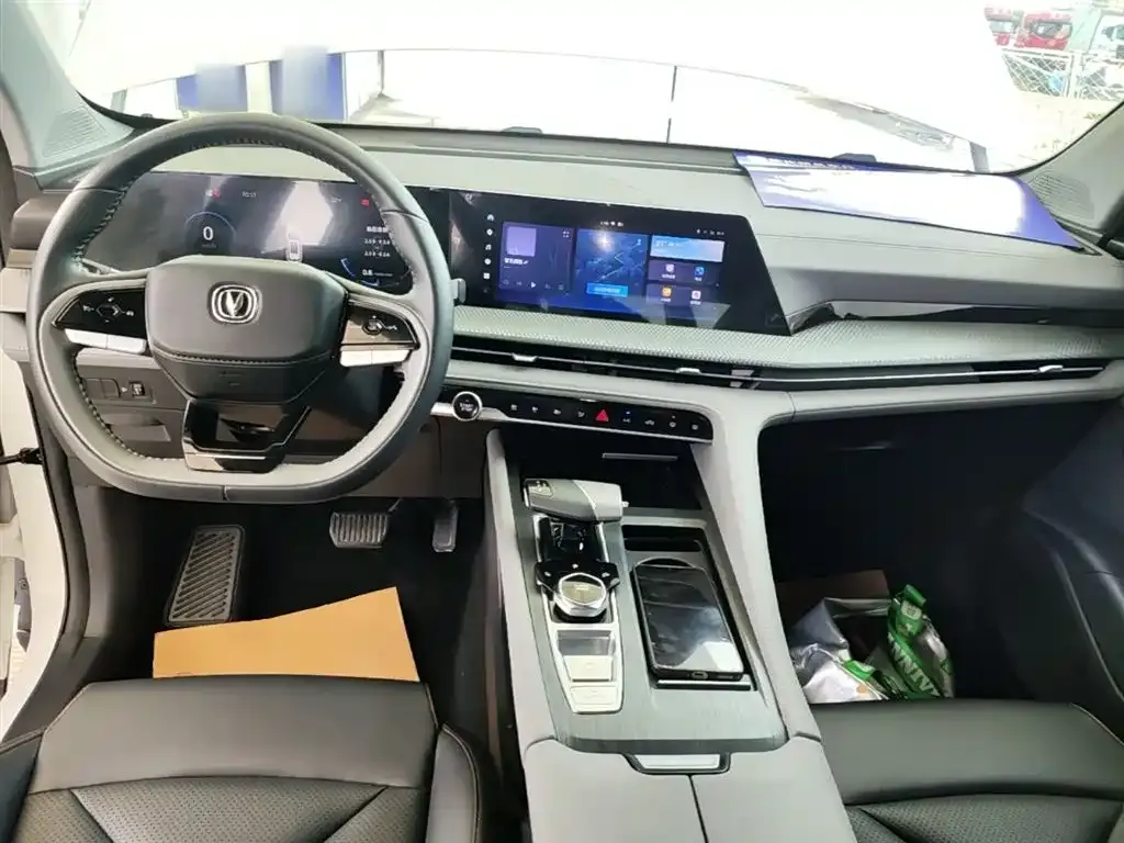 Changan CS75PLUS — фото 9