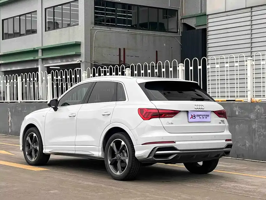 Audi Q3 — фото 2