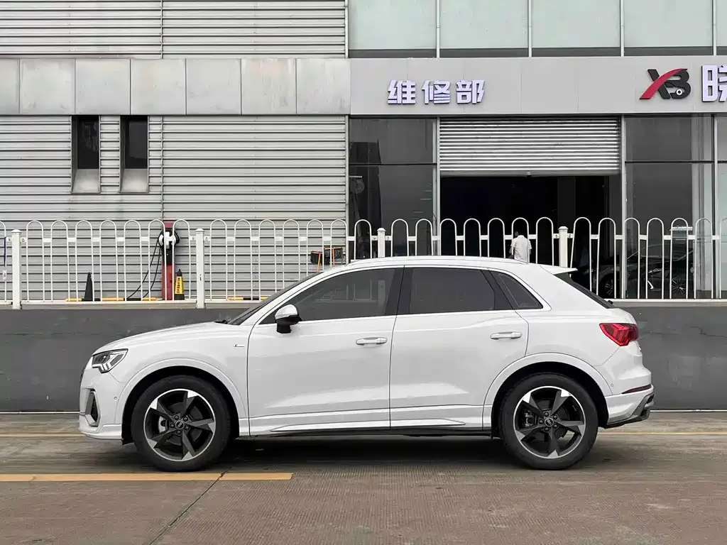Audi Q3 — фото 4