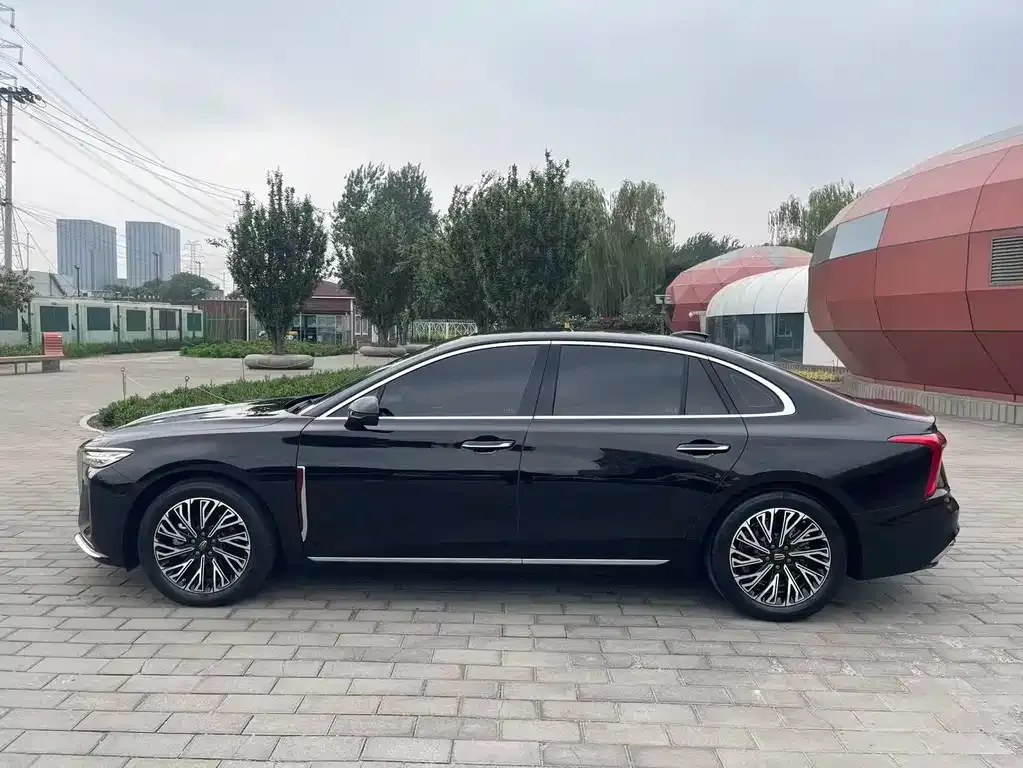 Hongqi H5 — фото 7