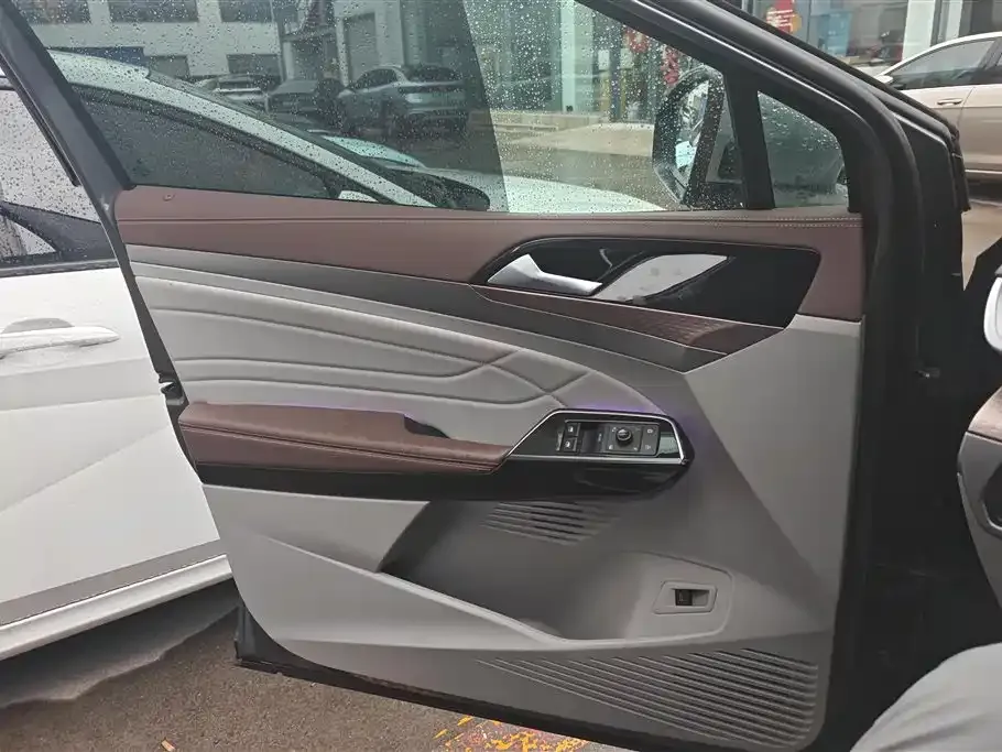 Volkswagen ID.6 X 2021 из CN, фото 10