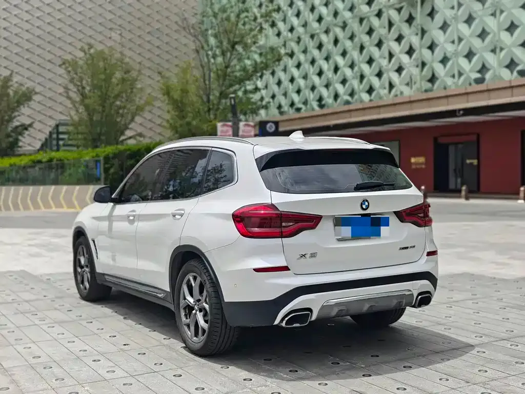 BMW X3 — фото 10