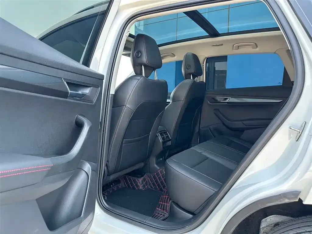 Skoda Karoq — фото 6