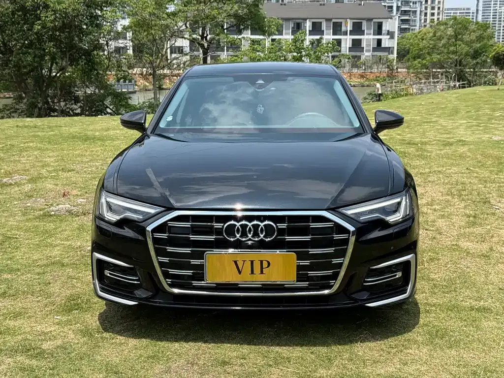 Audi A6L — фото 9