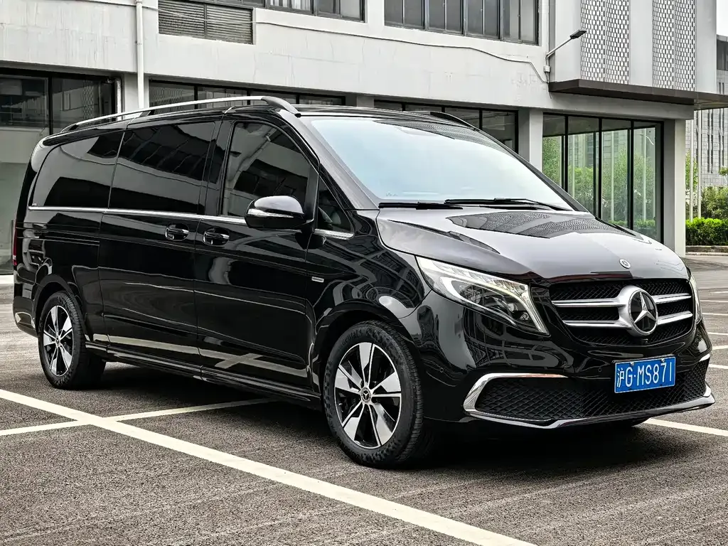 Mercedes-Benz V-Class — фото 10