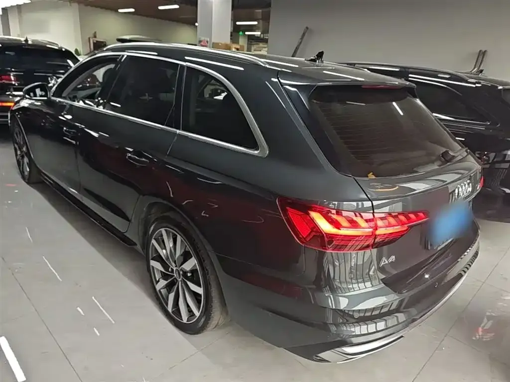 Audi A4 (Import) 2021 из CN, фото 3
