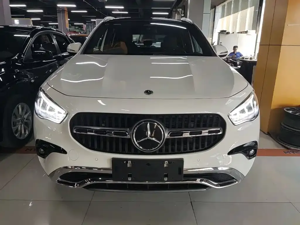 Mercedes-Benz GLA — фото 9
