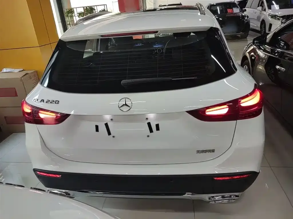 Mercedes-Benz GLA — фото 4