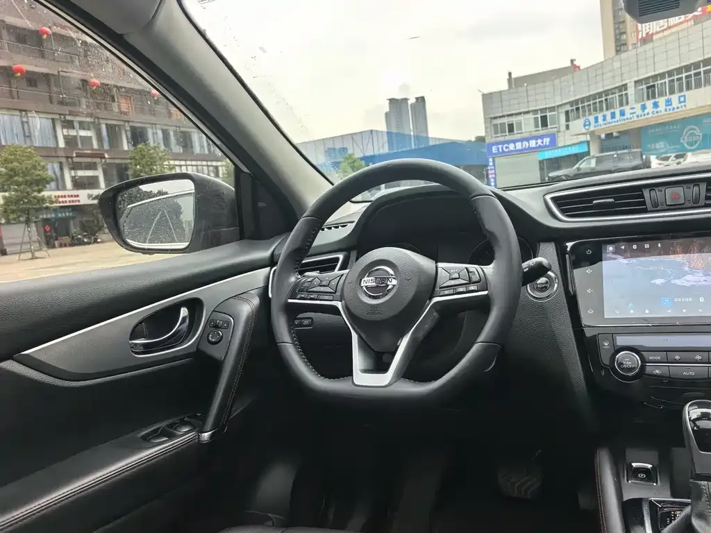Nissan Qashqai — фото 2