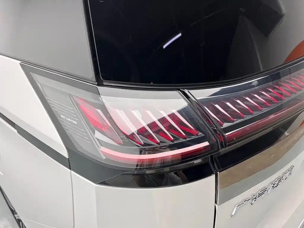 GAC Motor E8 Hybrid 2024 из CN, фото 8