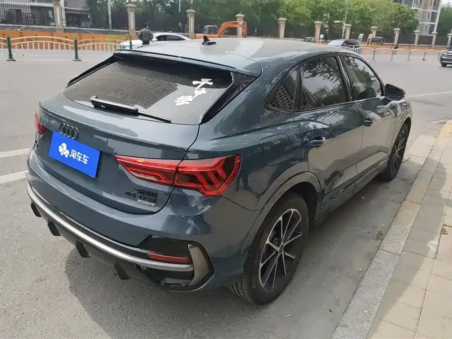 Audi Q3 Sportback — фото 9
