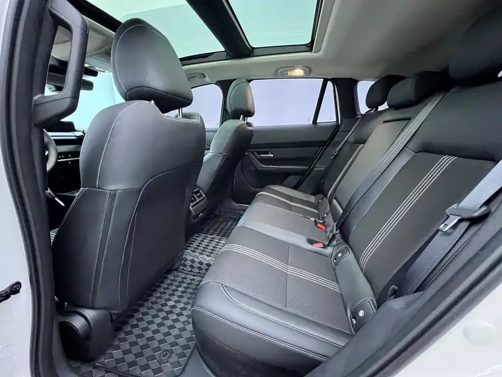 Mazda CX-50 2023 из CN, фото 7
