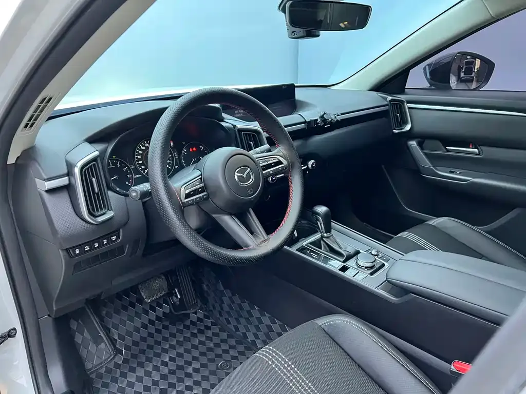 Mazda CX-50 2023 из CN, фото 4
