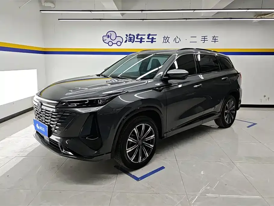 Changan CS75PLUS — фото 1