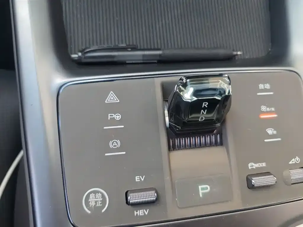 BYD Seal 07 DM-i 2025 из CN, фото 4