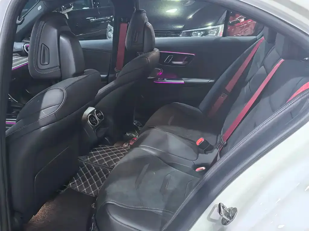 Mercedes-Benz C-Class AMG 2025 из CN, фото 4