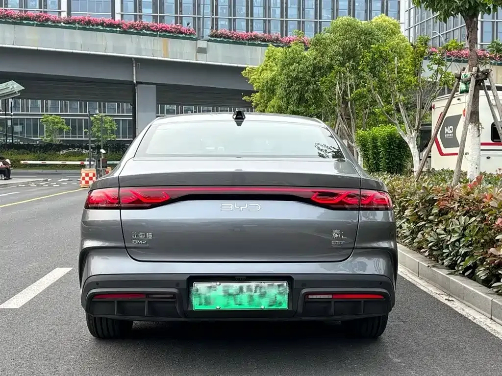 BYD Qin L — фото 5