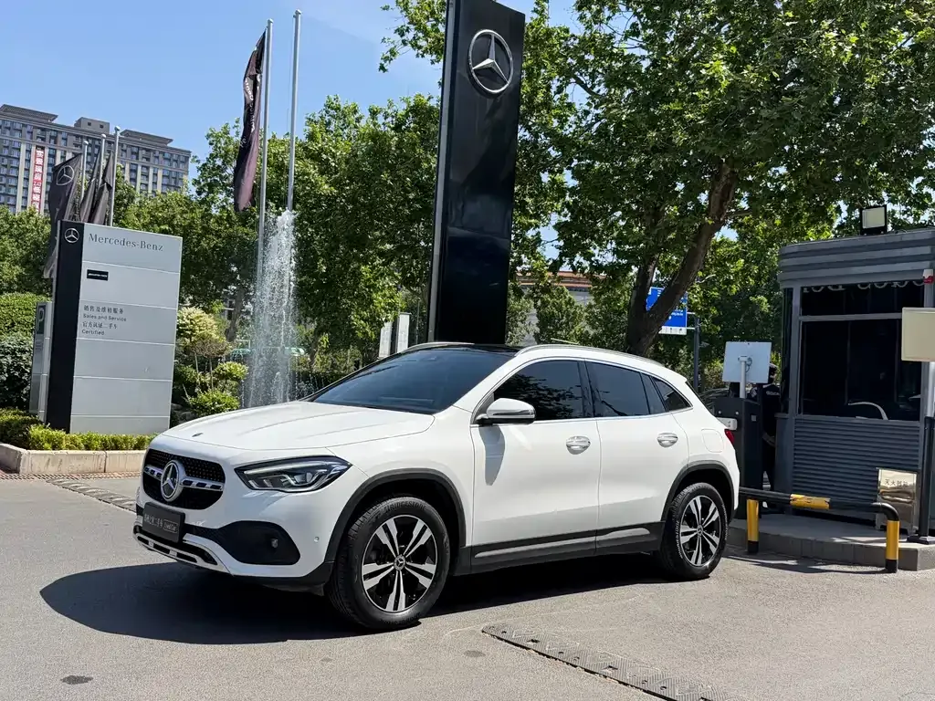 Mercedes-Benz GLA — фото 10