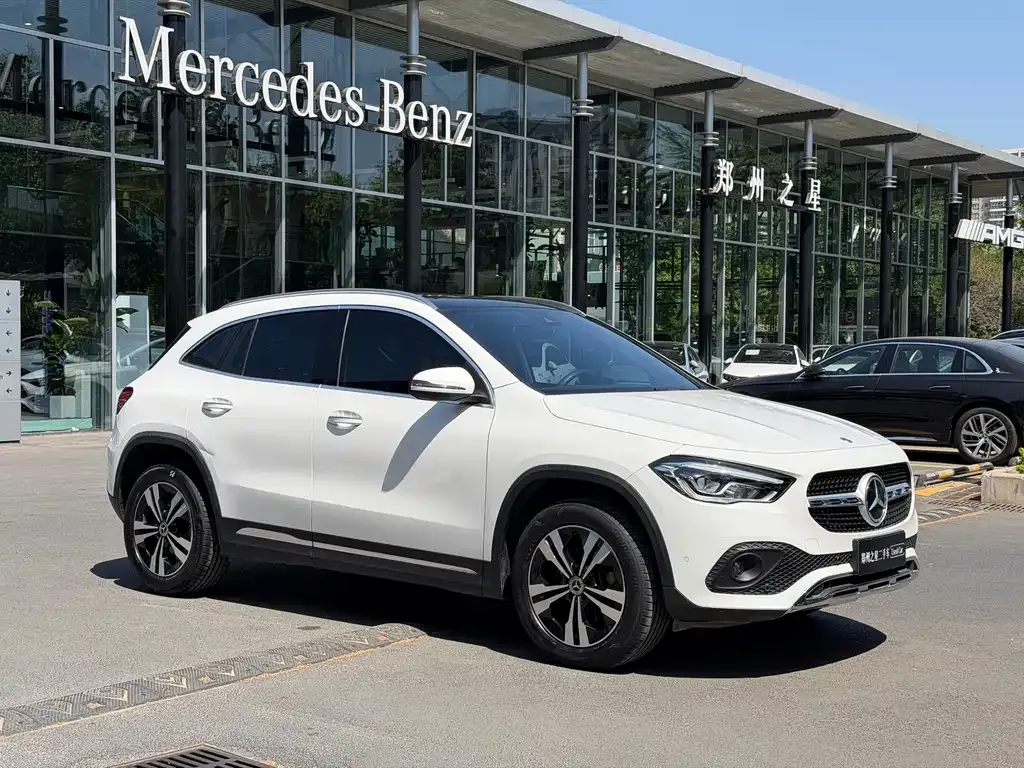 Mercedes-Benz GLA — фото 7