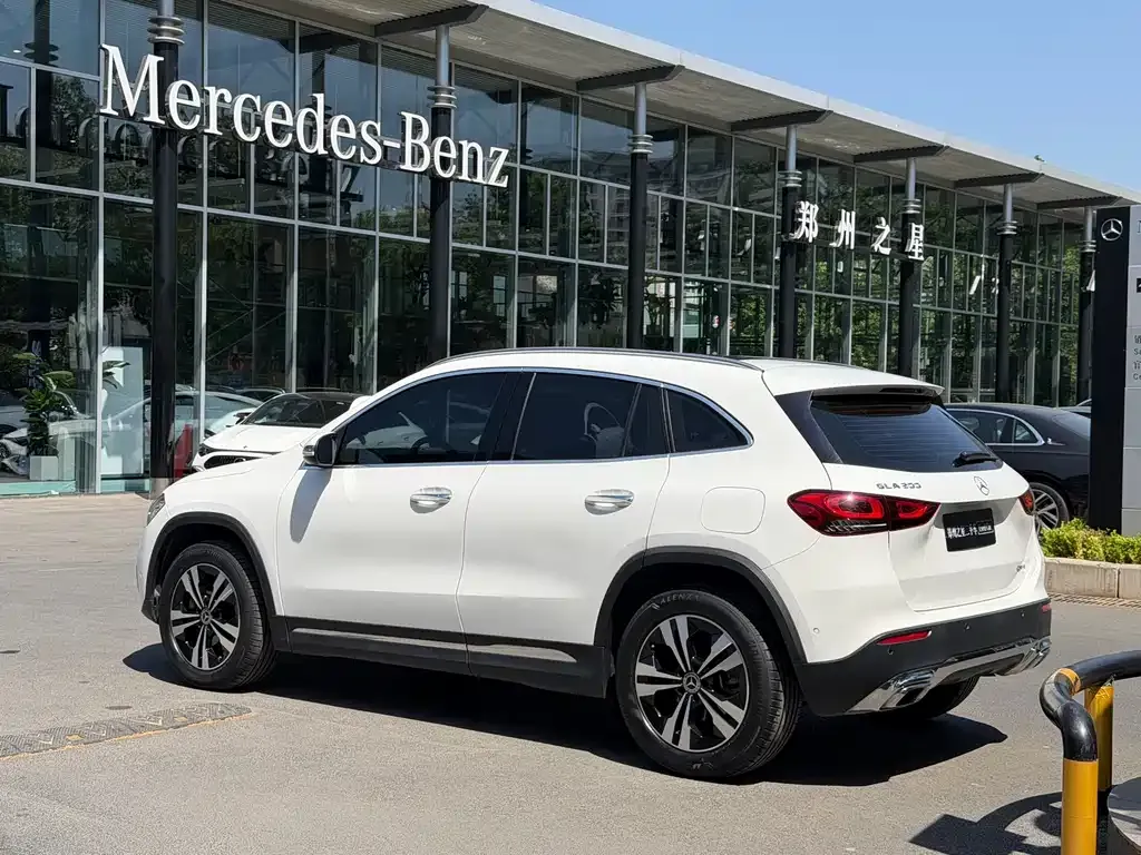 Mercedes-Benz GLA — фото 2