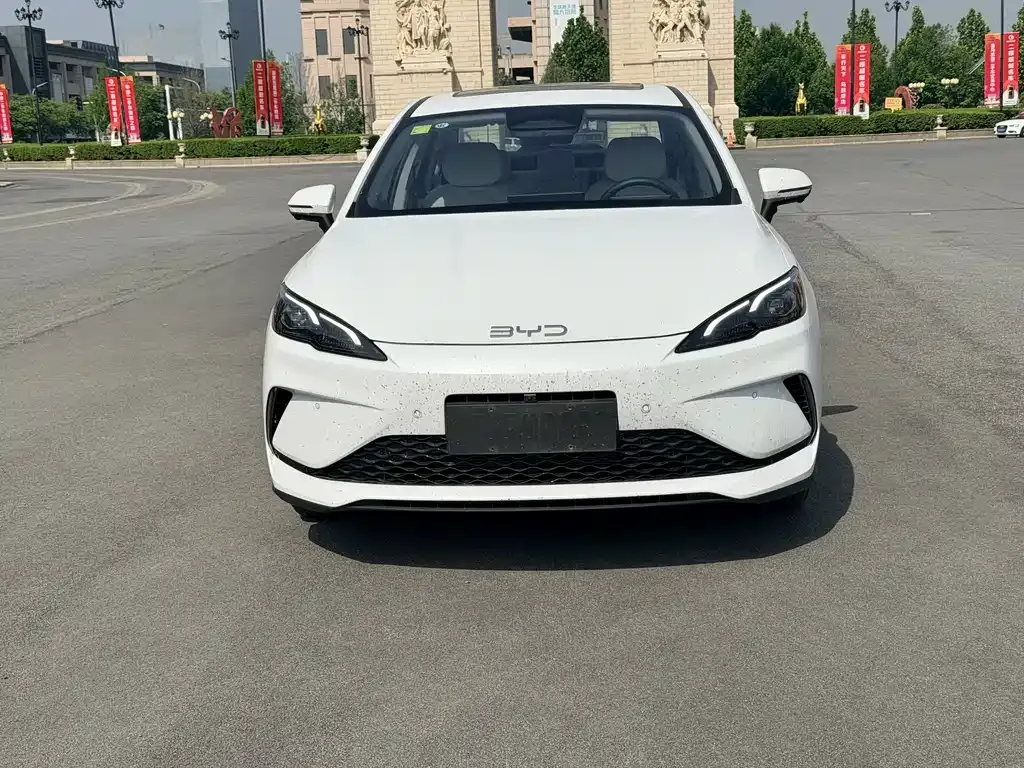 BYD Seal 05 DM-i — фото 10