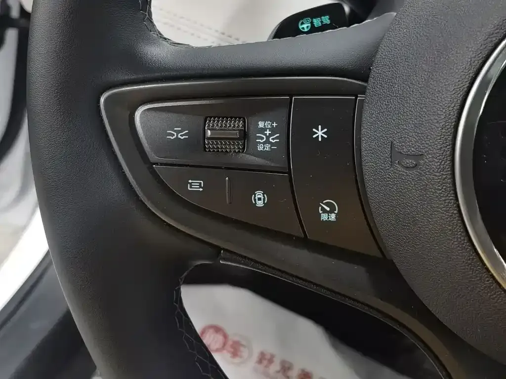BYD Seal 05 DM-i — фото 8
