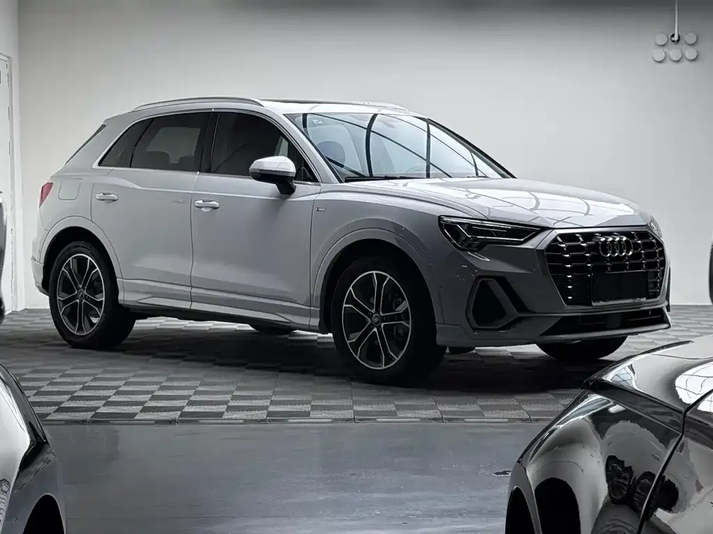 Audi Q3 2022 из CN, фото 10