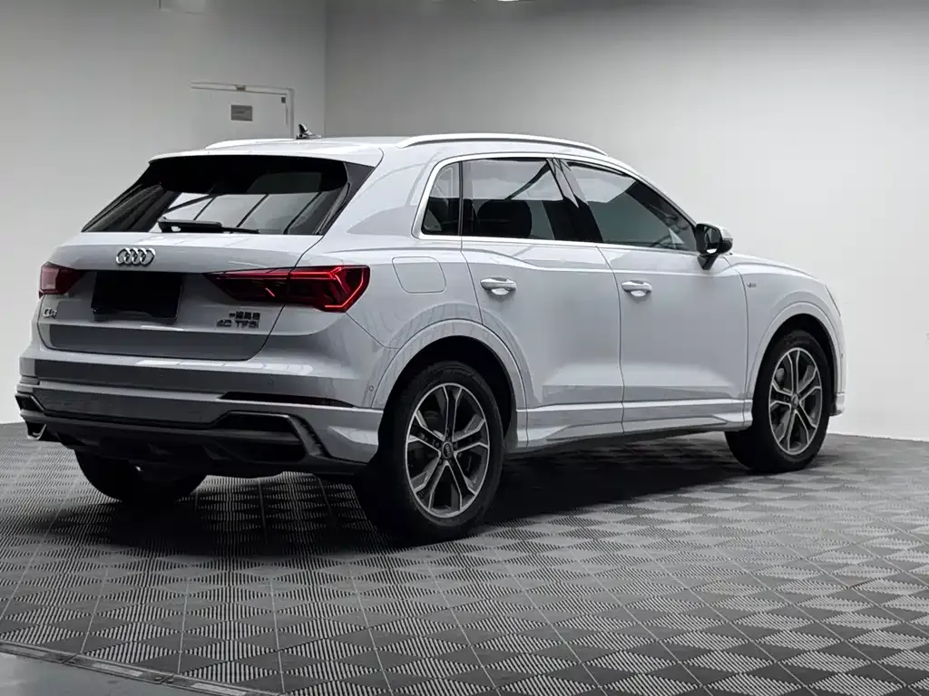 Audi Q3 2022 из CN, фото 4