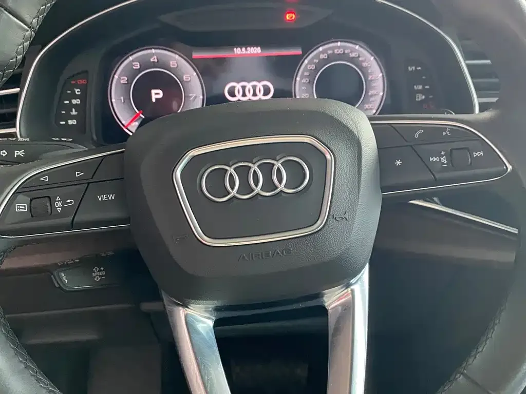 Audi Q7 — фото 5