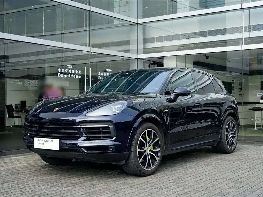 Porsche Cayenne Hybrid — фото 1
