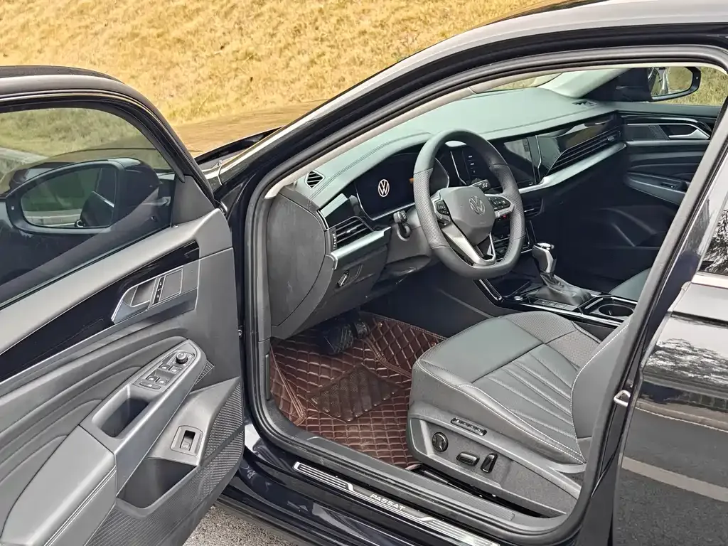 Volkswagen Passat — фото 7