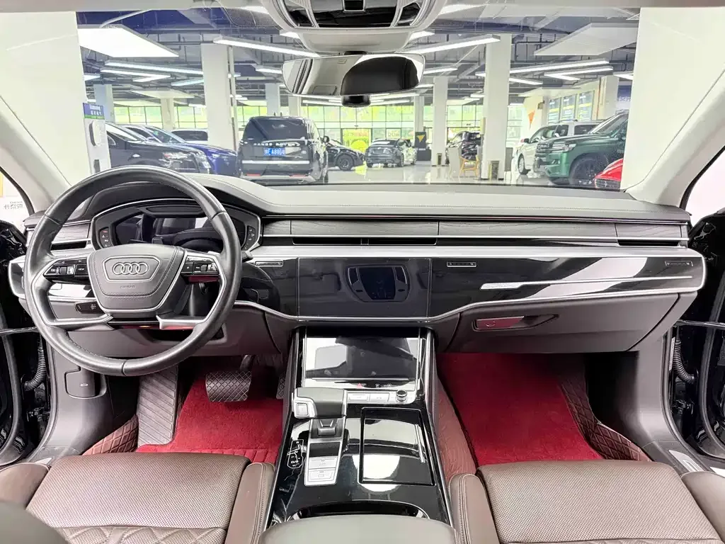 Audi A8 — фото 9